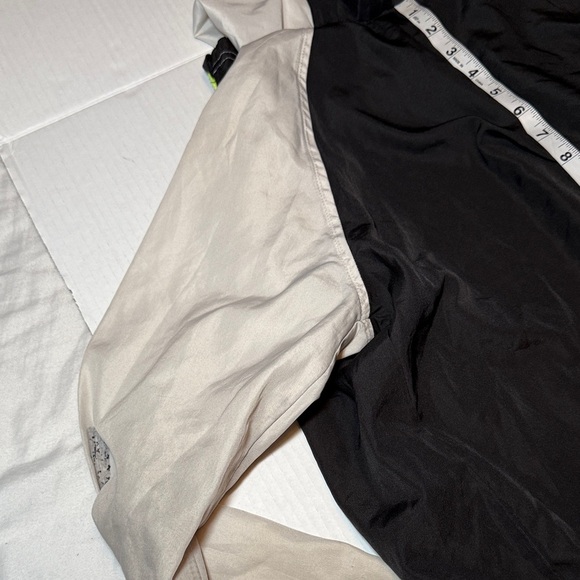 Vintage Fila Kids Hooded Windbreaker Full Zip Jacket Youth Size 10-12 Hoodie - Picture 7 of 10